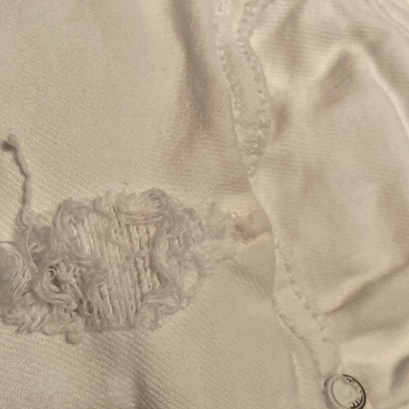 Size 9/23 cropped Women’s white (adore your denim SPJ)  distressed jeans Frayed - Picture 8 of 9